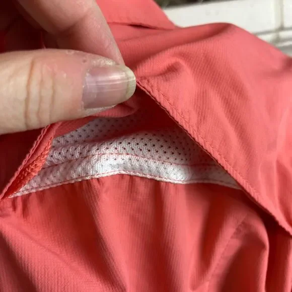 Ascend Coral Button-Up Outdoor Sport Shirt w/ netting lining and zip side pocket - Picture 7 of 15